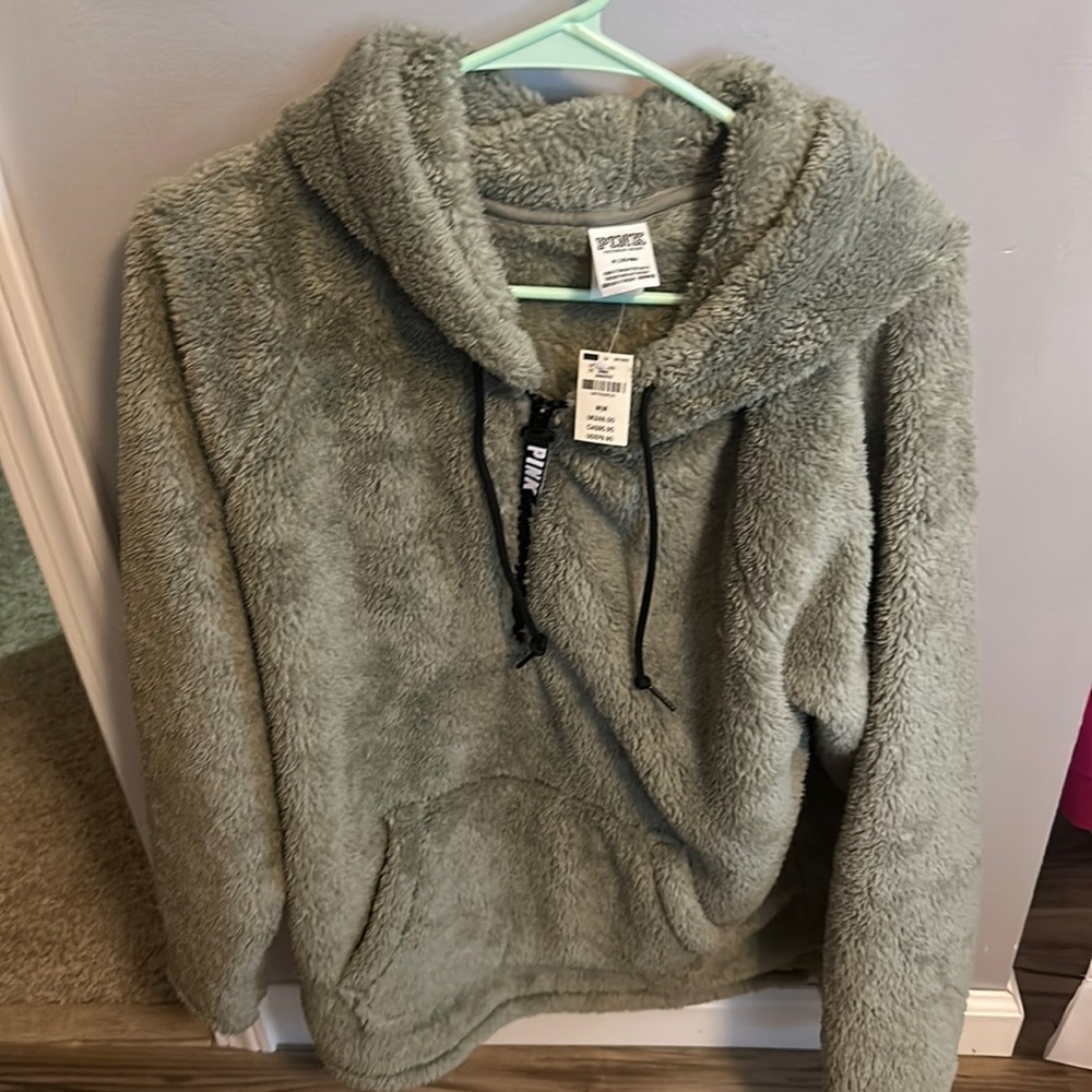 Victoria’s Secret Sherpa
